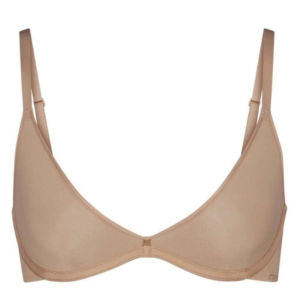 Skims Weightless Scoop Bra Size 46DDD